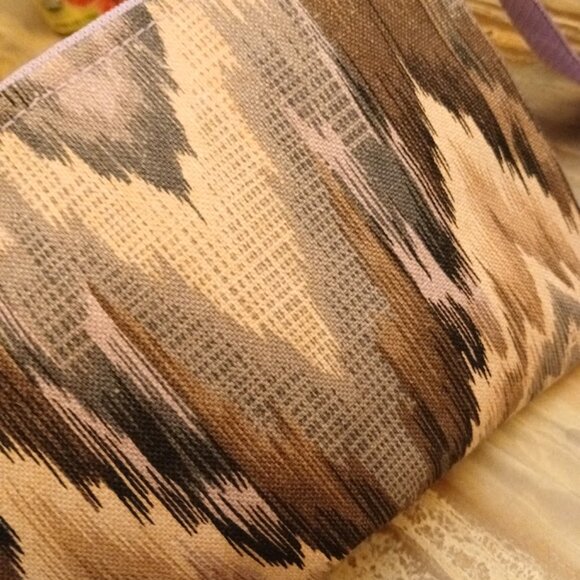 New Zippy Hanging Canvas Wristlet Clutch Pouch Make-up Bag Chevron Pastel Floral - Picture 4 of 16